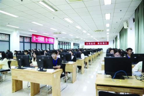 2023年山东省夏季高考阅卷现场
